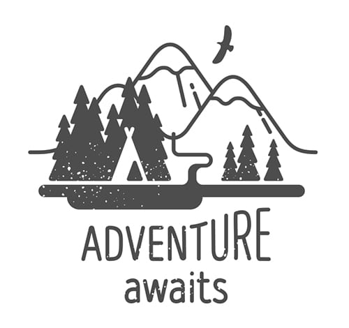 Une aventure attend le logo avec une tente et des montagnes.